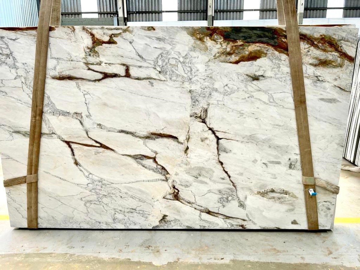 Calacatta Michelangelo Quartz