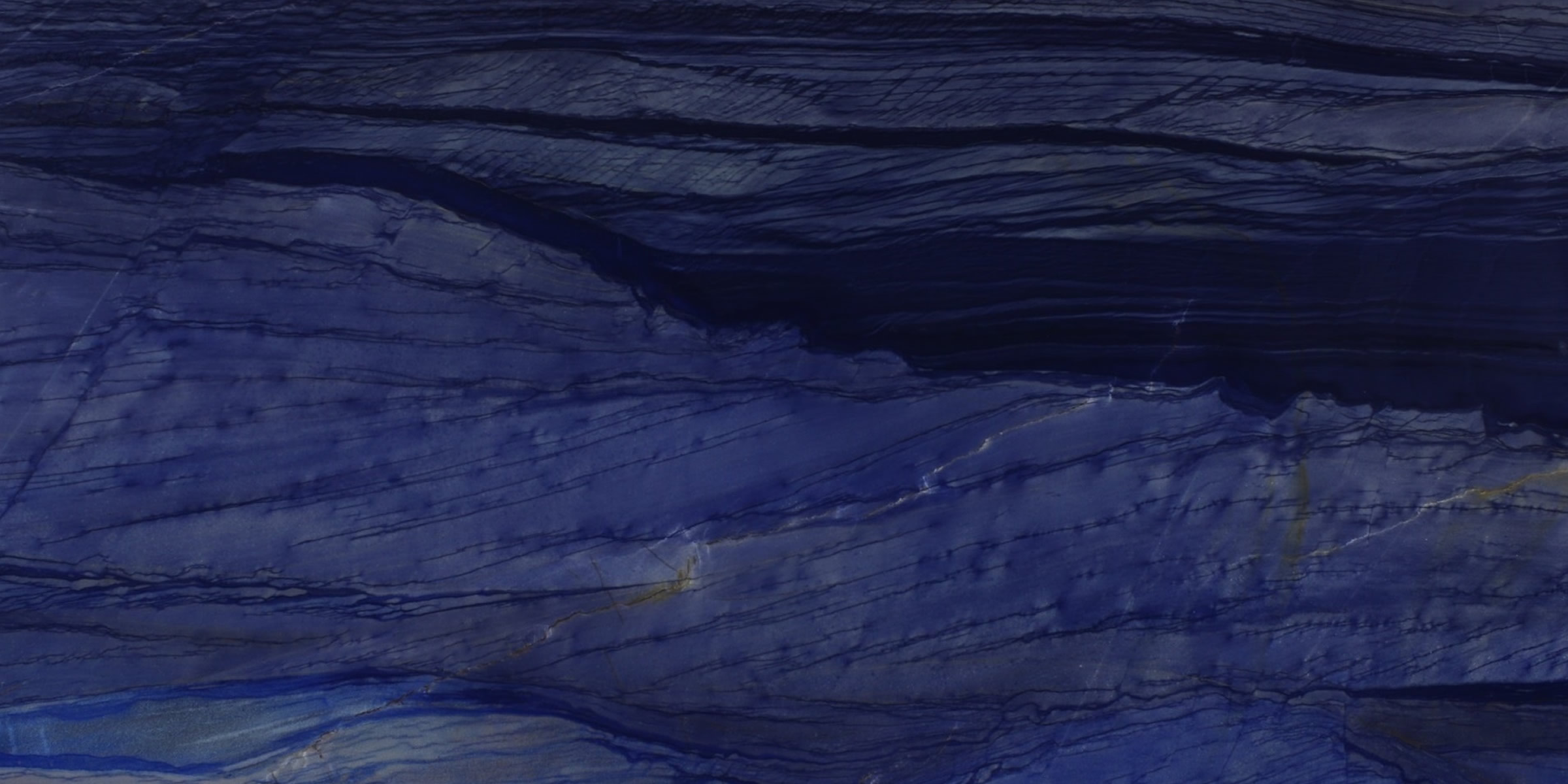 Azul Macaubus Extra Quartzite