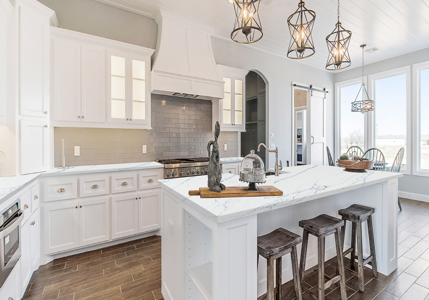 Marble-Look Quartz vs Real Marble: Pros & Cons
